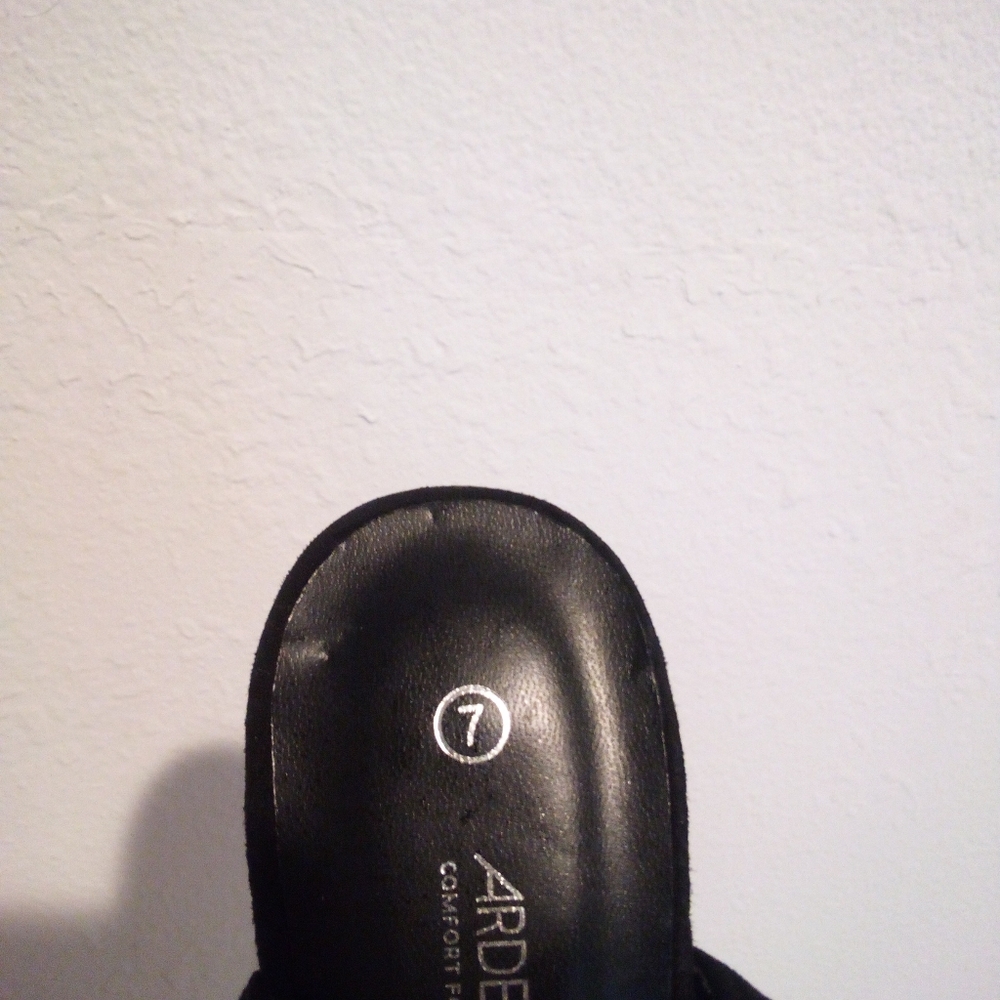 Ardene Black Suede Slingback Heeled Shoes Elegant Design - Picture 11 of 12